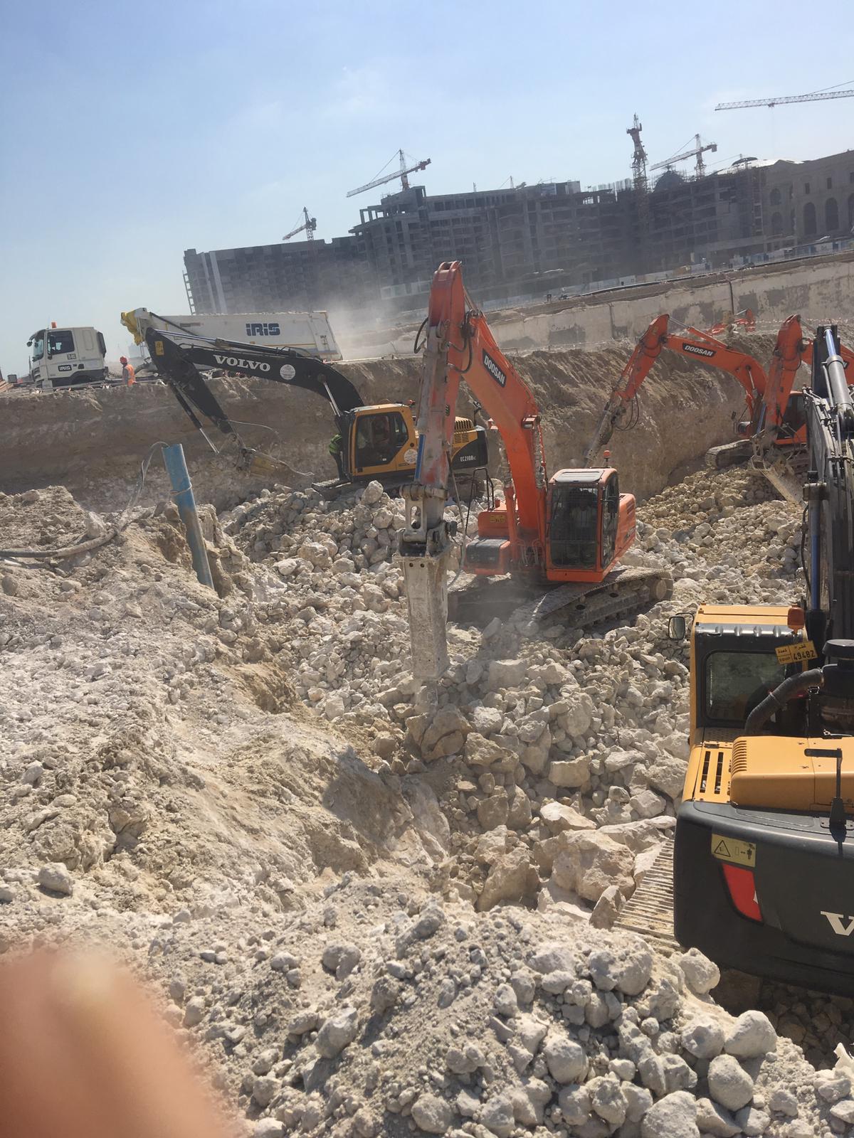 حفر لفندق - لوسيل